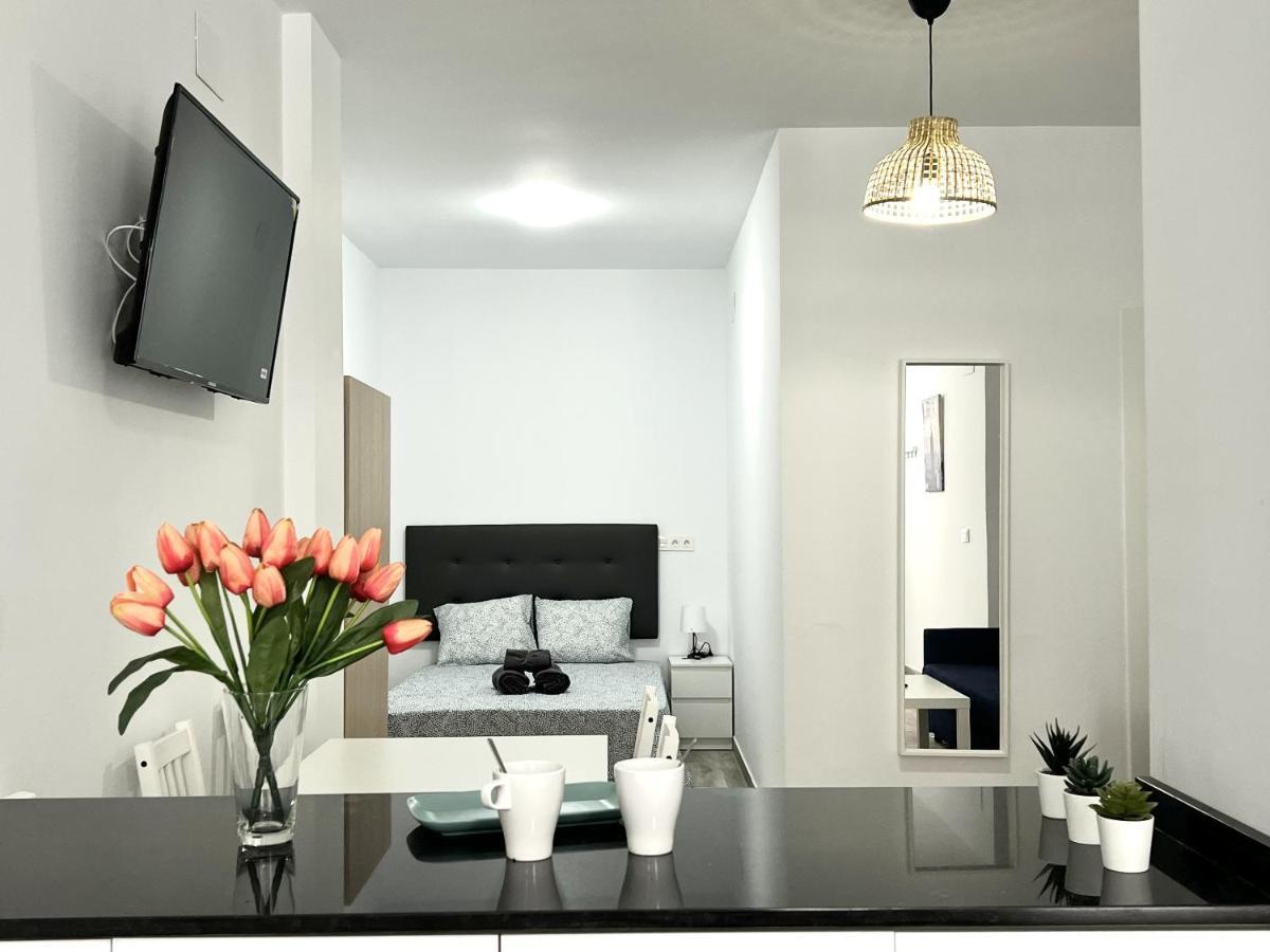 Los Tilos Suites-Vialia Malaga Zewnętrze zdjęcie